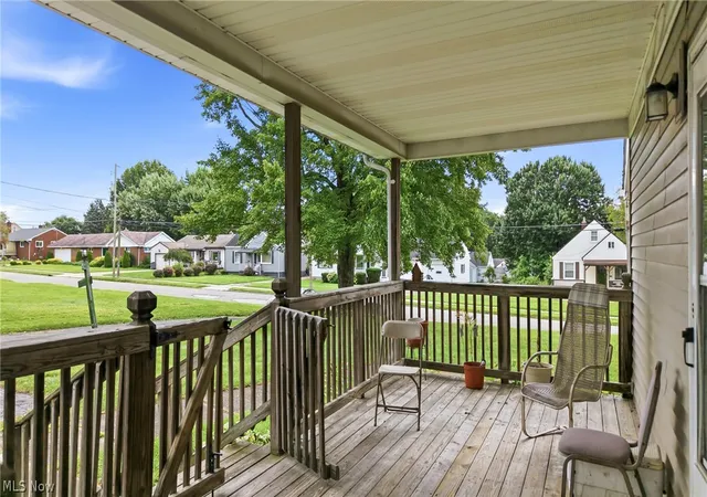 Photo 4 of Single family home for sale at 301 Porter Ave, Campbell, OH 44405 | MLS# 5240109 | Listing updated on 2026-09-30