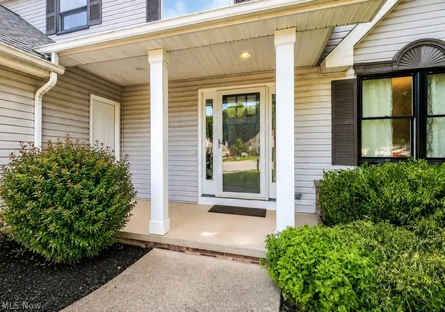 Photo 2 of Single family home for sale at 795 Meadowlark Rd, Painesville Twp, OH 44077 | MLS# 5239400 | Listing updated on 2026-10-06