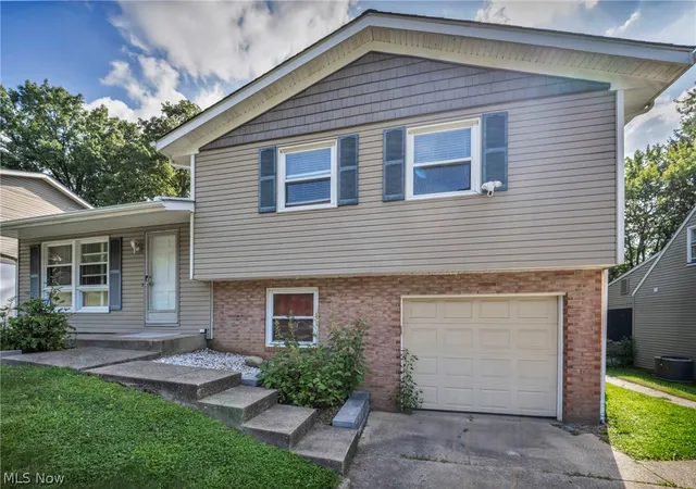 Photo 28 of Single family home for sale at 567 Eric Dr, Tallmadge, OH 44278 | MLS# 5240130 | Listing updated on 2026-08-31