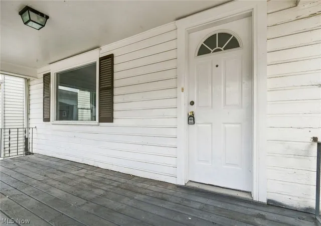 Photo 3 of Single family home for sale at 376 Kling St, Akron, OH 44311 | MLS# 5240076 | Listing updated on 2026-08-28