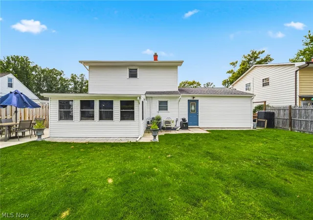 Photo 2 of Sale Pending at 209 Shelton Blvd, Eastlake, OH 44095 | MLS# 5240126 | Listing updated on 2026-09-01