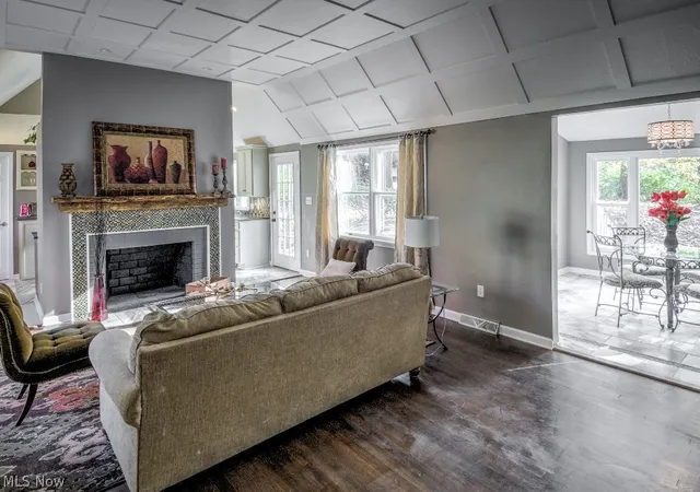 Photo 5 of Single family home for sale at 2858 Lakeland Pkwy, Silver Lake, OH 44224 | MLS# 5239972 | Listing updated on 2026-09-01