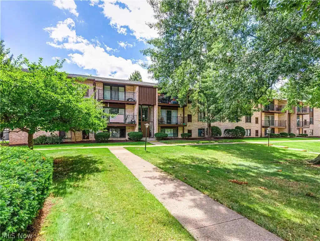 Photo 1 of Sale Pending at 16465 Heather Ln #304, Middleburg Heights, OH 44130 | MLS# 5239751 | Listing updated on 2026-10-29