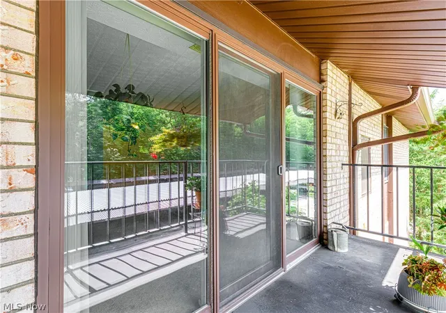 Photo 3 of Condo for sale at 16465 Heather Ln #304, Middleburg Heights, OH 44130 | MLS# 5239751 | Listing updated on 2026-09-01