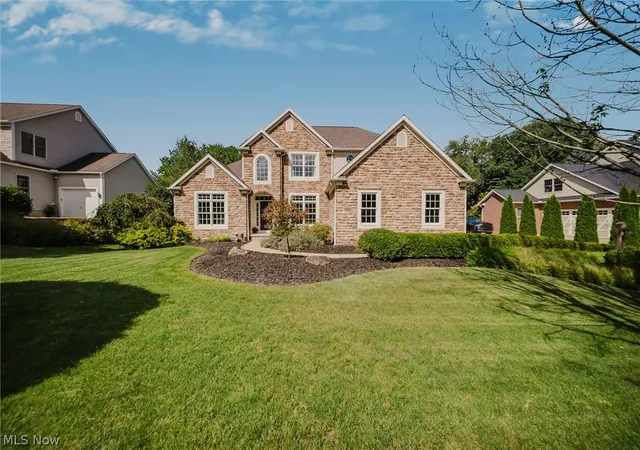 Photo 1 of Sale Pending at 5573 Nettlecreek Ave Nw, Massillon, OH 44646 | MLS# 5239889 | Listing updated on 2026-08-28