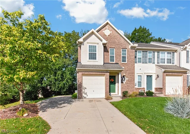Photo 1 of Sale Pending at 1506 Wellingshire Cir, Cuyahoga Falls, OH 44221 | MLS# 5239419 | Listing updated on 2026-08-28