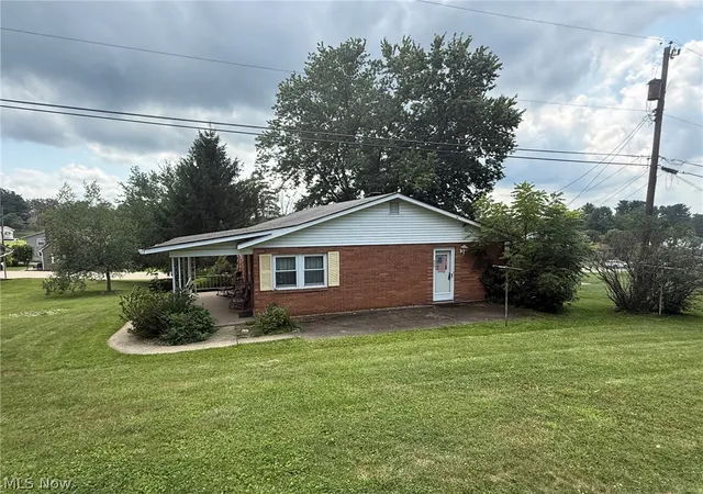 Photo 2 of Single family home for sale at 203 Meadowbrook Dr, Wintersville, OH 43953 | MLS# 5239866 | Listing updated on 2026-08-27