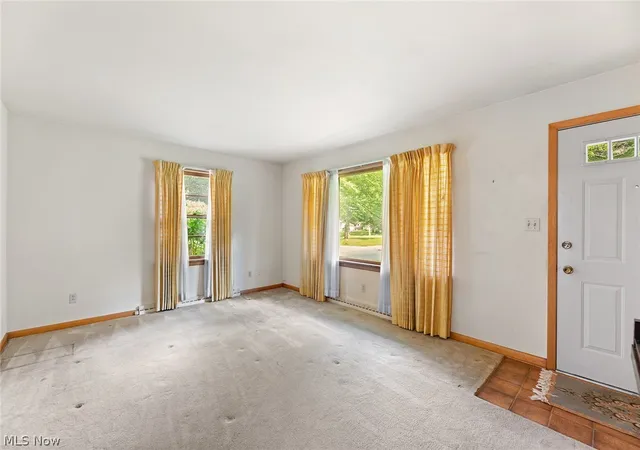Photo 2 of Sale Pending at 177 N Scranton St, Ravenna, OH 44266 | MLS# 5239917 | Listing updated on 2026-08-29
