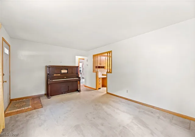 Photo 2 of Sale Pending at 177 N Scranton St, Ravenna, OH 44266 | MLS# 5239917 | Listing updated on 2026-08-29