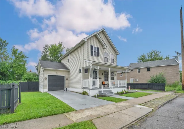 Photo 2 of Sale Pending at 7712 Spafford Rd, Cleveland, OH 44105 | MLS# 5239581 | Listing updated on 2026-09-01