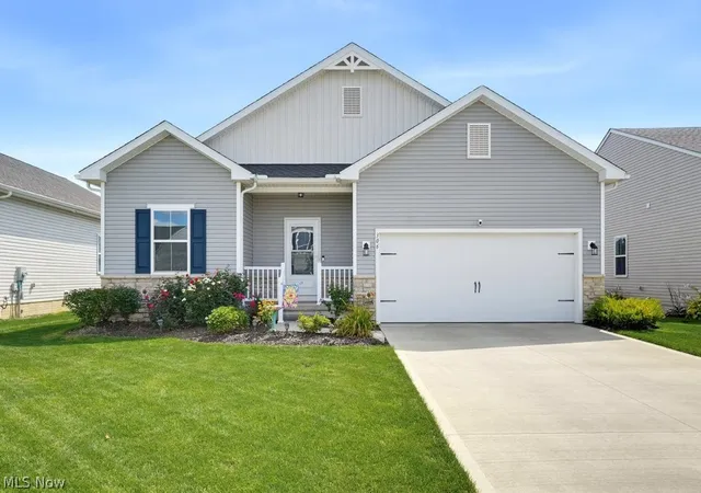 Photo 1 of Sale Pending at 306 River Run Dr, Elyria, OH 44035 | MLS# 5239952 | Listing updated on 2026-09-01