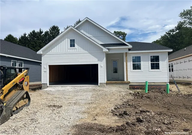Photo 1 of Single family home for sale at 314 Delta Wy, Elyria, OH 44035 | MLS# 5240236 | Listing updated on 2026-09-01
