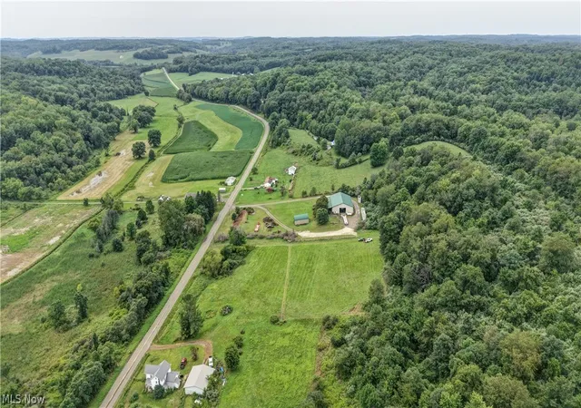 Photo 3 of Sale Pending at 6075 Johnstown Rd Ne, Mineral City, OH 44656 | MLS# 5237179 | Listing updated on 2026-09-18