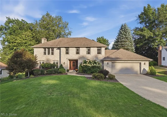 Photo 1 of Single family home for sale at 6224 Sandy Ridge Cir Nw, North Canton, OH 44720 | MLS# 5238369 | Listing updated on 2026-09-23