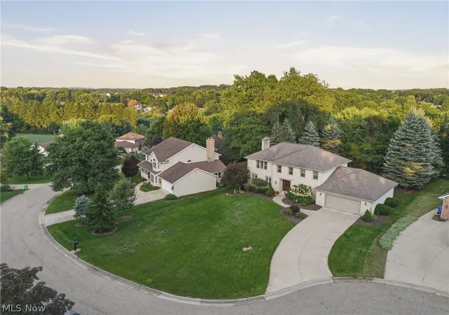 Photo 3 of Single family home for sale at 6224 Sandy Ridge Cir Nw, North Canton, OH 44720 | MLS# 5238369 | Listing updated on 2026-09-23