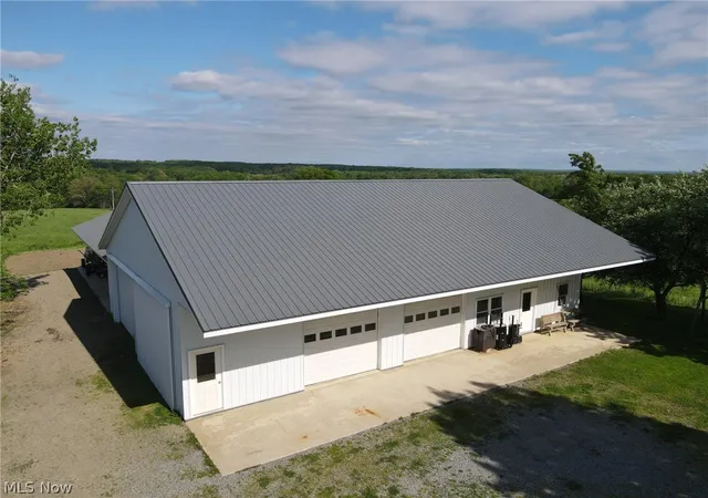 Photo 3 of House for sale at 15916 Airport Rd, Linesville, PA 16424 | MLS# 5240291 | Listing updated on 2026-08-27