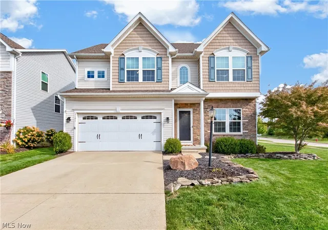 Photo 3 of Sale Pending at 3191 Seneca Dr, Brunswick, OH 44212 | MLS# 5240080 | Listing updated on 2026-08-31