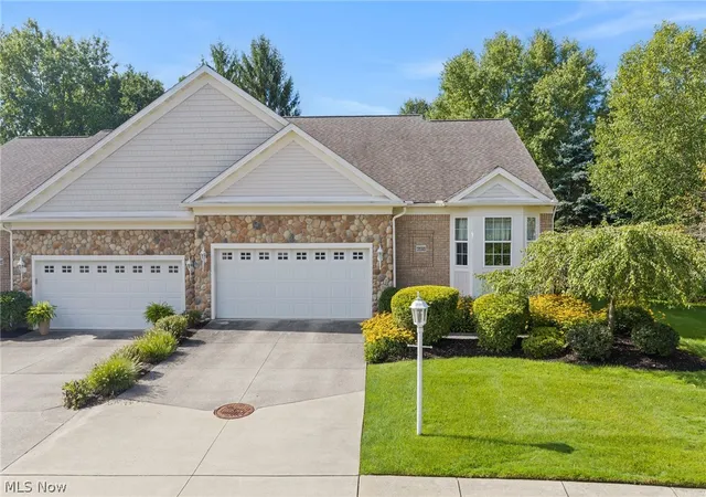 Photo 1 of Single family home for sale at 9848 Country Club Cir, Twinsburg, OH 44087 | MLS# 5239934 | Listing updated on 2026-09-20