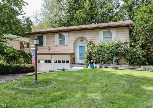 Photo 4 of Sale Pending at 543 Brush Rd, Ravenna, OH 44266 | MLS# 5240262 | Listing updated on 2026-09-22