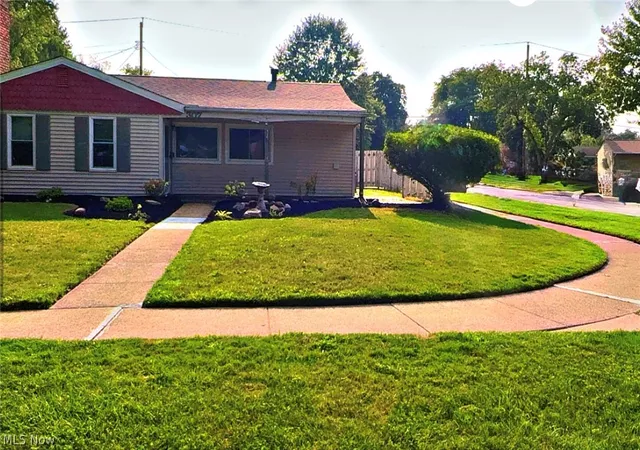 Photo 1 of Single family home for sale at 307 Rowan Dr, Berea, OH 44017 | MLS# 5240063 | Listing updated on 2026-08-28