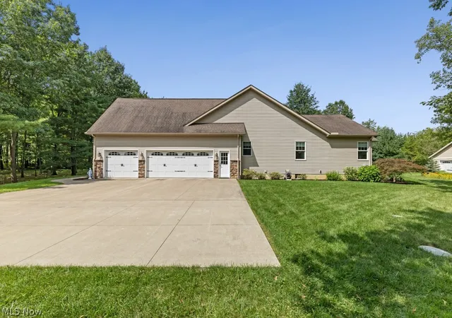 Photo 4 of Sale Pending at 6595 Buffham Rd, Seville, OH 44273 | MLS# 5239739 | Listing updated on 2026-08-29