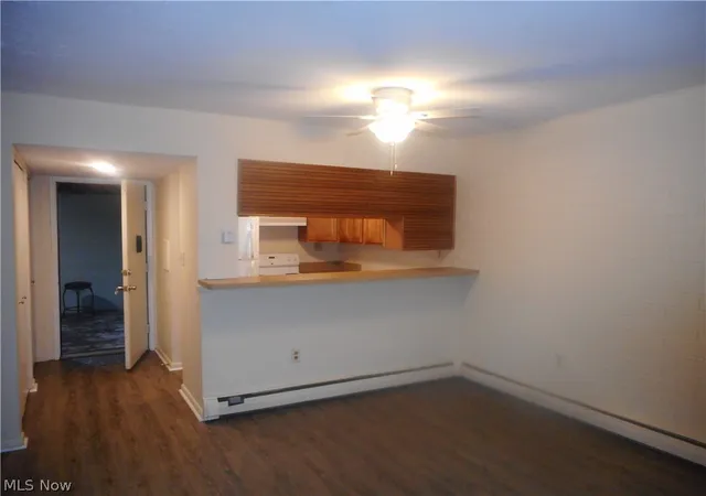 Listing Photo 3 - Condo for sale in building located at 38430 N Ln, Willoughby, OH 44094 - Unit #B 209
