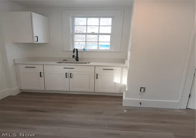 Photo 2 of Single family home for sale at 39 Hilton Ave, Youngstown, OH 44507 | MLS# 5240411 | Listing updated on 2026-09-18