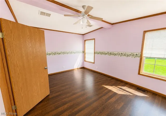Photo 5 of Single family home for sale at 723 W Livingston Ave, Crestline, OH 44827 | MLS# 5240419 | Listing updated on 2026-08-28