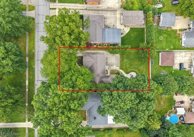 Photo 50 of Sale Pending at 729 Crestwood Ave, Wadsworth, OH 44281 | MLS# 5240425 | Listing updated on 2026-08-31