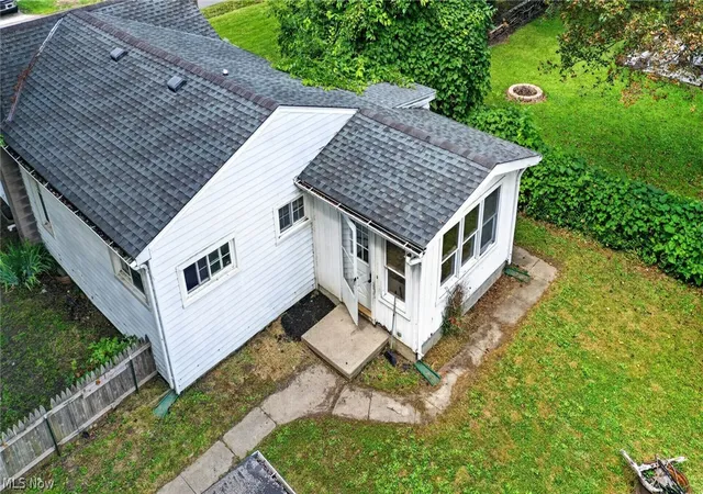 Photo 3 of Single family home for sale at 1411 Easton Ave, Madison, OH 44057 | MLS# 5240440 | Listing updated on 2026-09-01