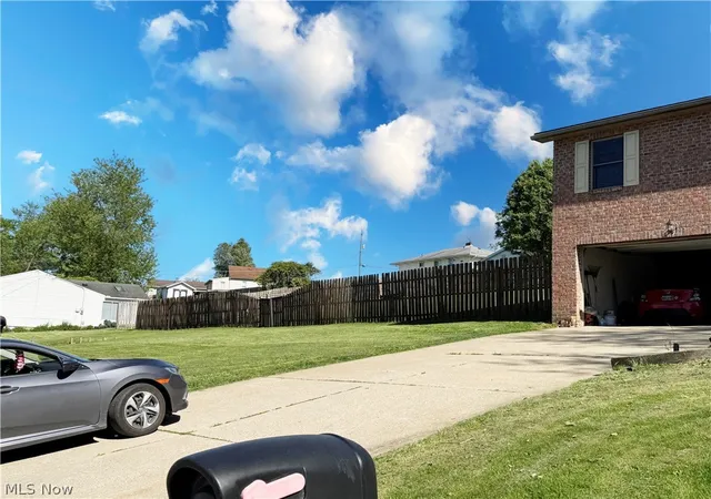 Photo 3 of Single family home for sale at 170 Crawford Ave, Wintersville, OH 43953 | MLS# 5239717 | Listing updated on 2026-08-28
