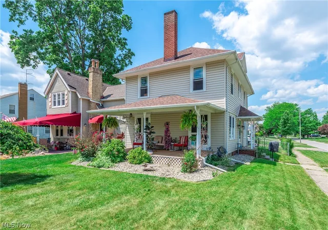 Photo 1 of Sale Pending at 901 Park Ave, Elyria, OH 44035 | MLS# 5240141 | Listing updated on 2026-09-01