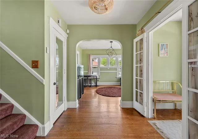 Photo 4 of Sale Pending at 901 Park Ave, Elyria, OH 44035 | MLS# 5240141 | Listing updated on 2026-09-01