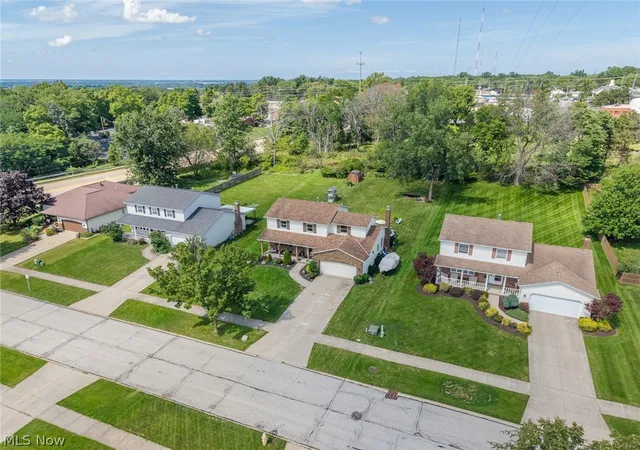 Photo 2 of Single family home for sale at 4512 Stary Dr, Parma, OH 44134 | MLS# 5238963 | Listing updated on 2026-10-02