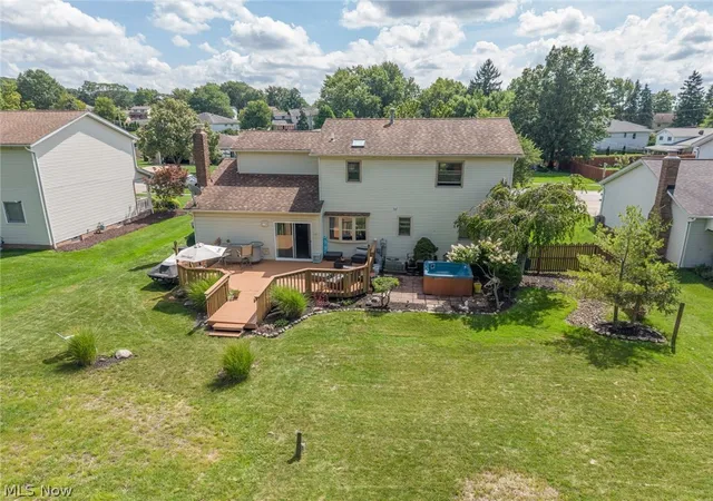 Photo 3 of Single family home for sale at 4512 Stary Dr, Parma, OH 44134 | MLS# 5238963 | Listing updated on 2026-10-02