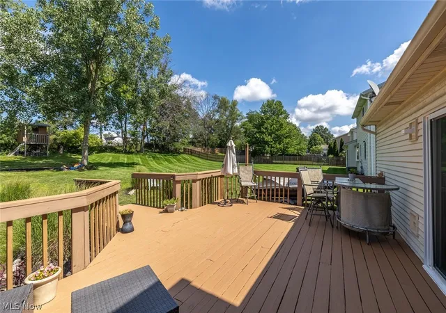 Photo 4 of Single family home for sale at 4512 Stary Dr, Parma, OH 44134 | MLS# 5238963 | Listing updated on 2026-10-02