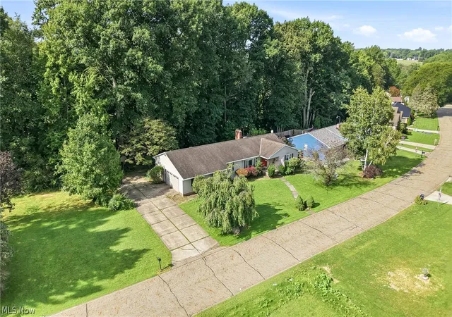 Photo 3 of Single family home for sale at 1187 Southridge Dr, Salem, OH 44460 | MLS# 5230780 | Listing updated on 2026-08-31