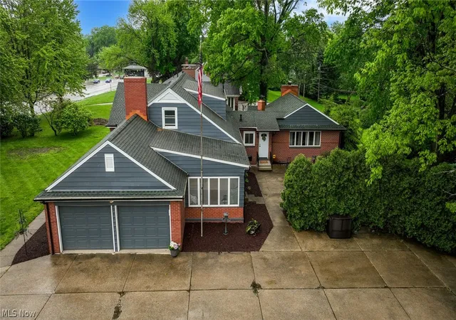 Photo 3 of Sale Pending at 3021 Fulton Dr Nw, Canton, OH 44718 | MLS# 5240478 | Listing updated on 2026-09-21