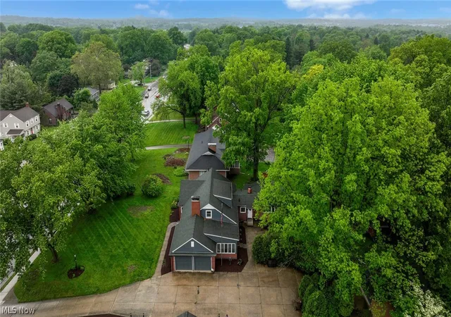 Photo 4 of Sale Pending at 3021 Fulton Dr Nw, Canton, OH 44718 | MLS# 5240478 | Listing updated on 2026-09-21