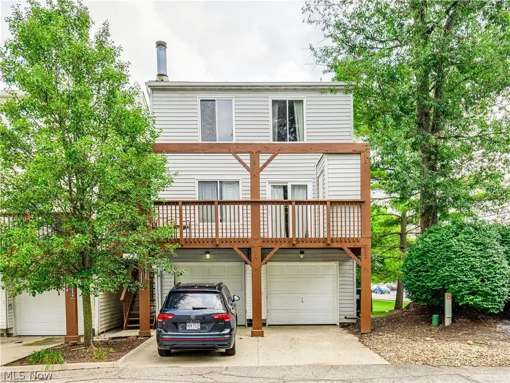 Listing Photo 1 - Condo for sale in 22252 Ctr Ridge Rd located at 22252 Ctr Ridge Rd, Rocky River, OH 44116 - Unit 22252 Center Ridge Rd