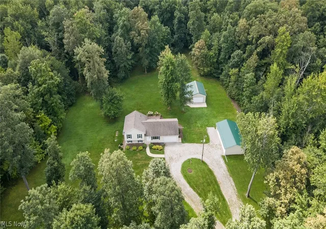 Photo 3 of Single family home for sale at 4033 Court Rd, Wakeman, OH 44889 | MLS# 5240318 | Listing updated on 2026-08-28