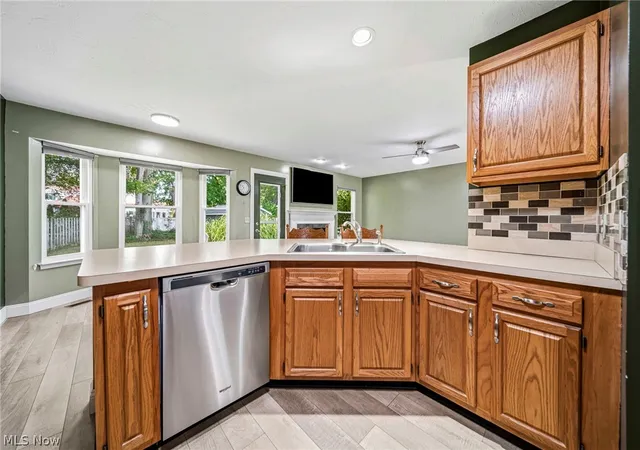 Photo 3 of Single family home for sale at 1294 Bannerstone Dr, Painesville Twp, OH 44077 | MLS# 5240235 | Listing updated on 2026-10-05