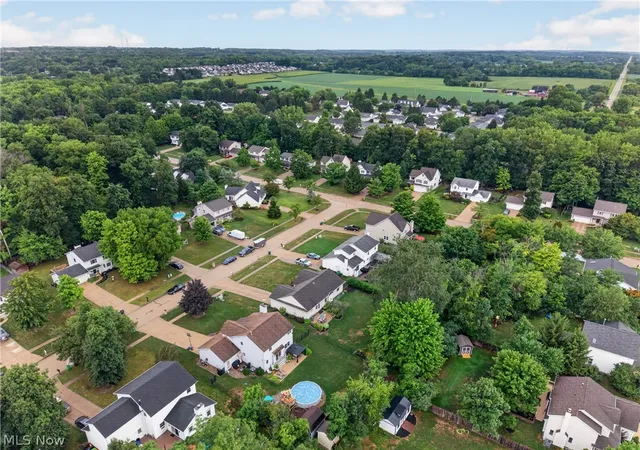 Photo 4 of Sale Pending at 5078 Hanover Dr, Medina, OH 44256 | MLS# 5239459 | Listing updated on 2026-09-01