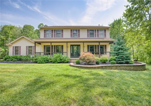 Photo 2 of Sale Pending at 7215 Mildon Dr, Painesville Twp, OH 44077 | MLS# 5240323 | Listing updated on 2026-10-05