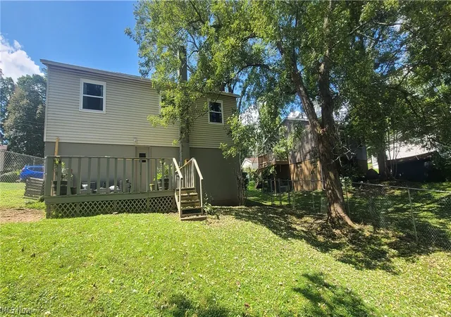 Photo 3 of Single family home for sale at 49 Colonel Phelps Dr, Parkersburg, WV 26104 | MLS# 5240604 | Listing updated on 2026-08-29