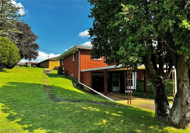 Photo 3 of Single family home for sale at 21 Sarah Blvd, Toronto, OH 43964 | MLS# 5240492 | Listing updated on 2026-09-01