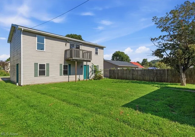 Photo 2 of Single family home for sale at 419 Poplar Avenue, Williamstown, WV 26187 | MLS# 5240534 | Listing updated on 2026-08-28
