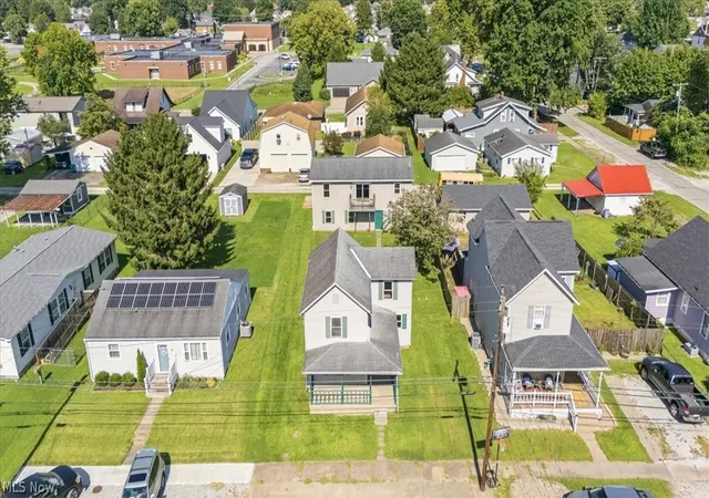 Photo 4 of Single family home for sale at 419 Poplar Avenue, Williamstown, WV 26187 | MLS# 5240534 | Listing updated on 2026-08-28