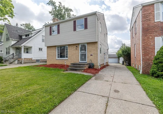 Photo 2 of Single family home for sale at 19806 Mountville Dr, Maple Heights, OH 44137 | MLS# 5239379 | Listing updated on 2026-09-01