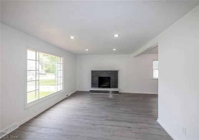 Photo 4 of Single family home for sale at 19806 Mountville Dr, Maple Heights, OH 44137 | MLS# 5239379 | Listing updated on 2026-09-01